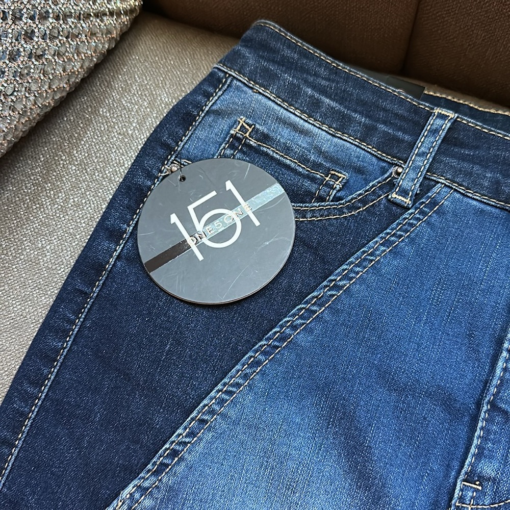 NWT Denim Pencil Skirt - Size Medium - Picture 2 of 5